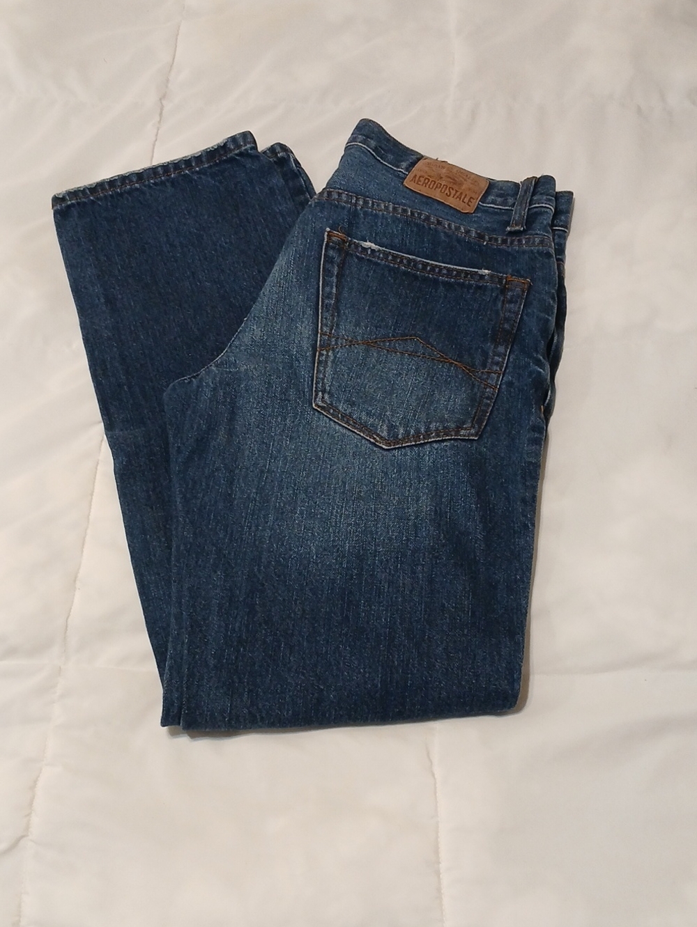 Aeropostale Men's Blue Straight Jeans - Classic Denim Wash
